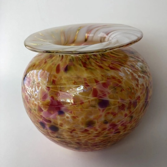 Vase tortoise Swirl hand Blown signed Art Glass Bowl round 4.5 in tall - Picture 7 of 11